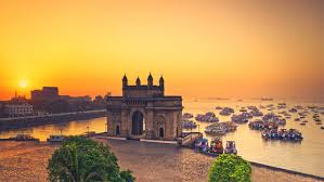 Mumbai tourist places – Gateway of India